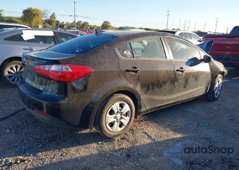 2016 Kia Forte Lx z USA, uszkodzony, nr VIN KNAFX4A61G5537907